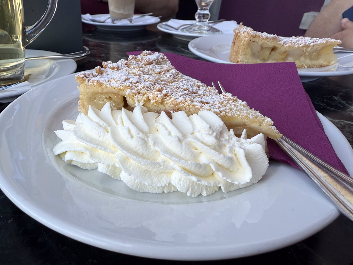 I was stung by a wasp as I finished this freshly baked apple crumble—but it was worth it! Just look at all that whipped cream too!
#SundaySelfCare
