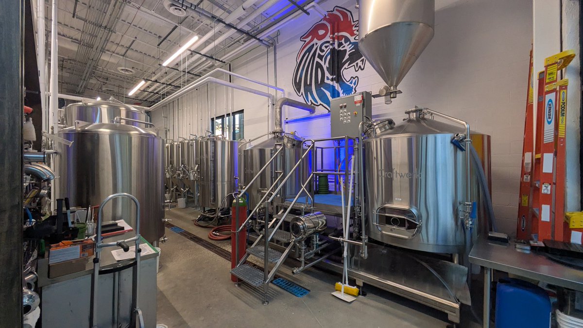 Brewery 1441: Roar Brewing. Detroit, MI. Fav beer: Raspberry Wheat. Detroit's first black-owned brewery just opened earlier this year, and the large outdoor space that is part of a huge courtyard flows effortlessly into the taproom. Lots of Detroit sports signs inside too #MIbeer