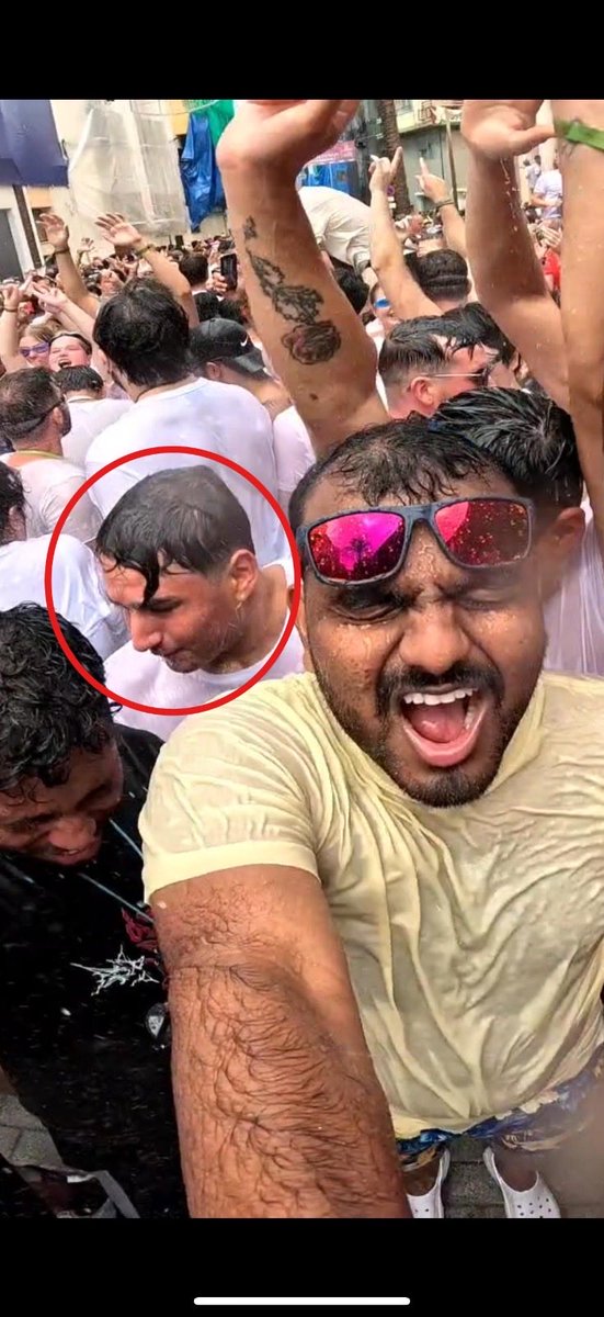 hemananth_heami's tweet photo. Hello everyone! I am a student from Finland who came to Spain to experience the famous #Tomatina Festival in #Buñol . Instead, I left with trauma, injuries, and no justice. Here’s my story of being robbed — and why hundreds of others face the same every year. 🧵👇 https://t.co/y3dXxV3X8p