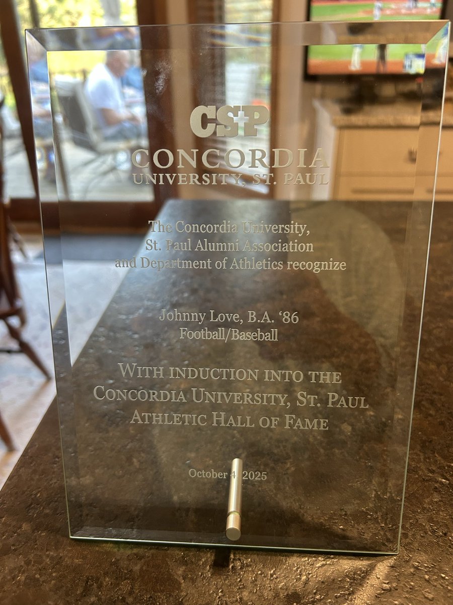 Johnnylove1010's tweet photo. Very honored to be inducted in the @CSPBears Athletic HOF today. Great seeing old friends and sharing this special day with my family. https://t.co/h3dNZqdayb