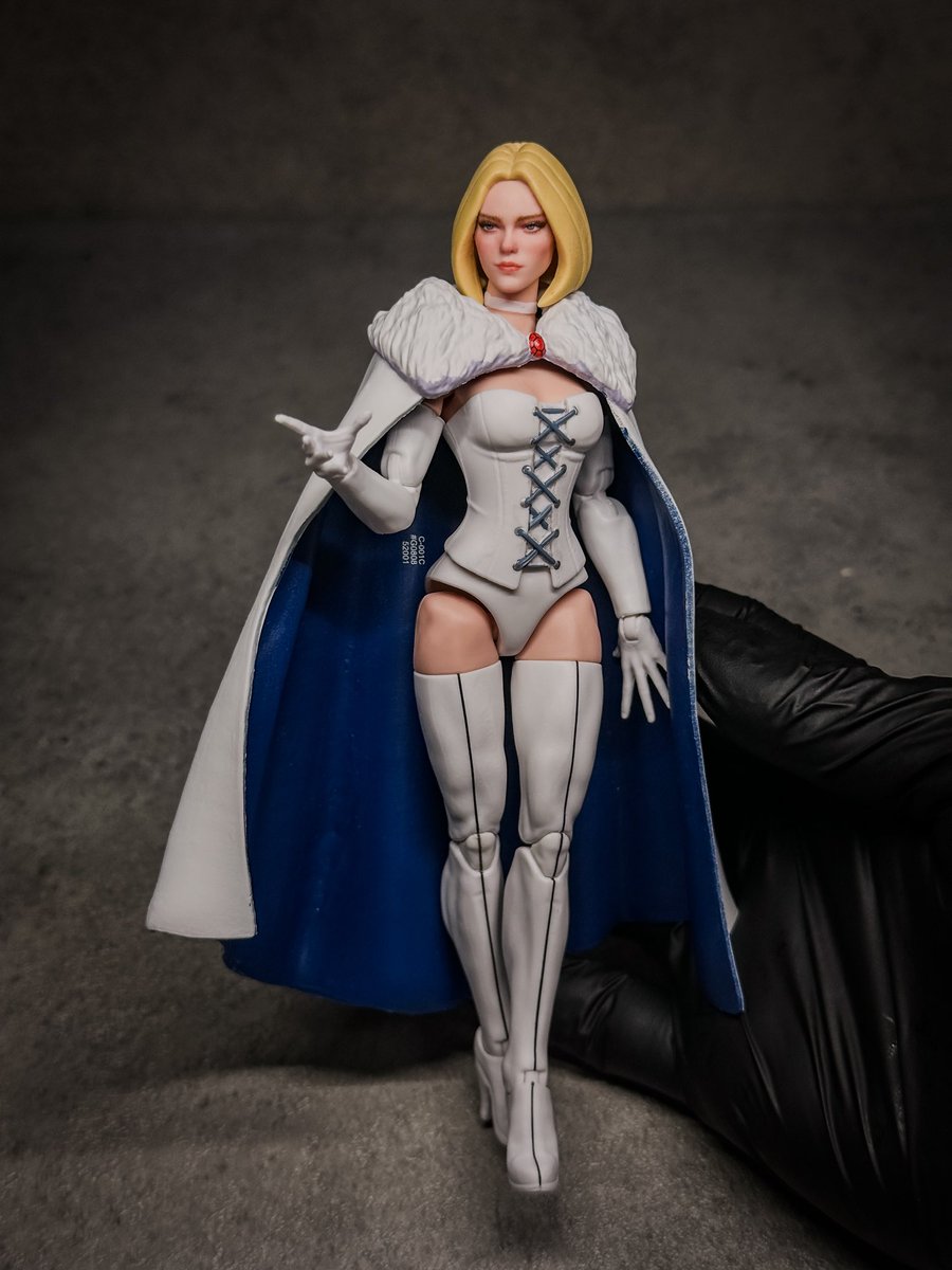 マーベルレジェンド エマ フロスト(X-MEN97) ✓フェイスリペイント