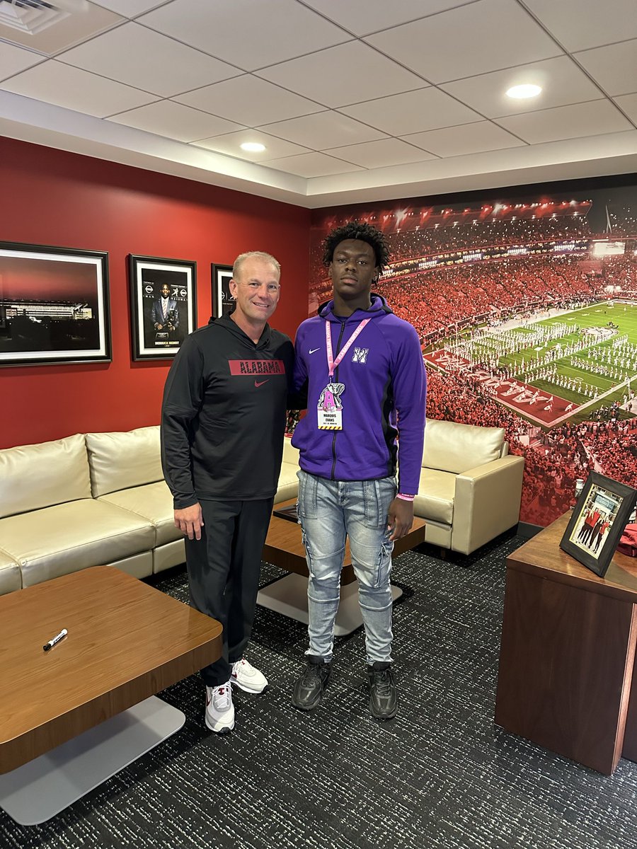 mjevans2008's tweet image. All glory to God,I’m truly grateful and blessed to receive an offer from @AlabamaFTBL @CoachAbrams @MinorRecruiting @freddierch8 @KalenDeBoer @HallTechSports1 @DownSouthFb1 @AL6AFootball @On3Recruiting @247recruiting
