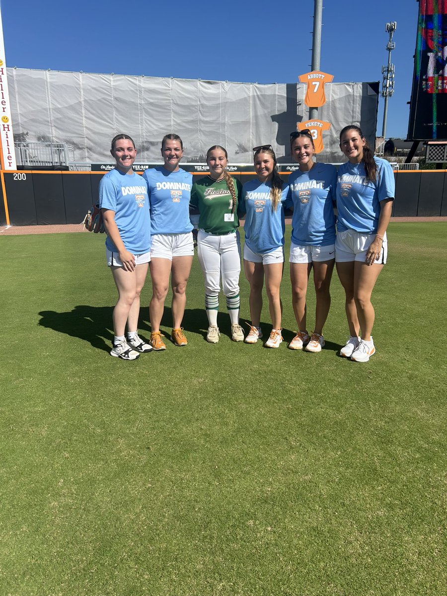 Had a great camp today at the <a href="/Vol_Softball/">Tennessee Softball</a>  Prospect Camp !  🧡🤍

Thank you to all of the Coaches and Players for instructing and putting on a great camp ! 

I really liked the hitting drills today… and was nice to meet some my favorite UT players !

<a href="/KarenWeekly/">Karen Weekly</a>