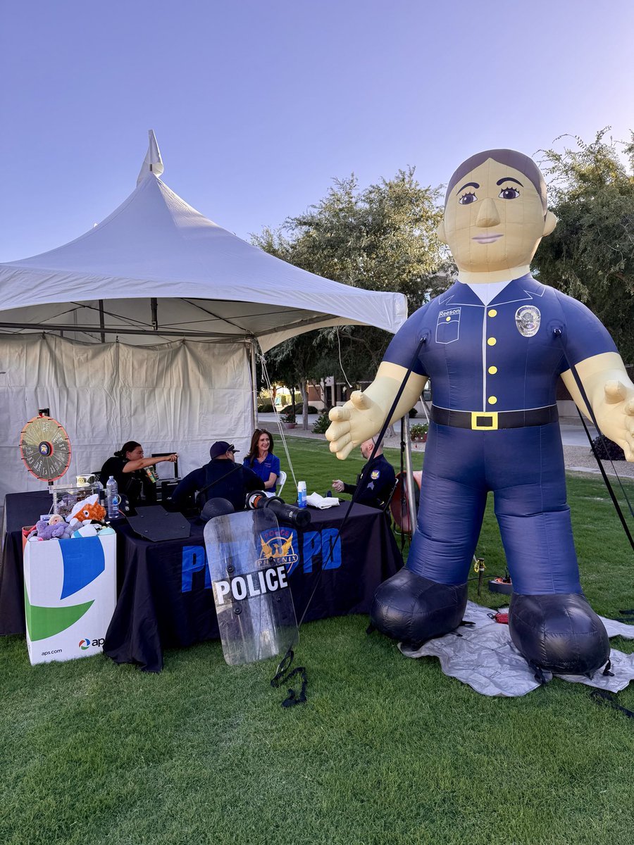 CWAnnOBrien's tweet photo. I hope you’ll join me to celebrate Double Ten Day at @asuwestvalley! 
This free, family-friendly event begins at 6pm and culminates with a fabulous drone light show at 8:45pm. @phoenixsistercities @PHXEconDev https://t.co/HkEocpf7Qc