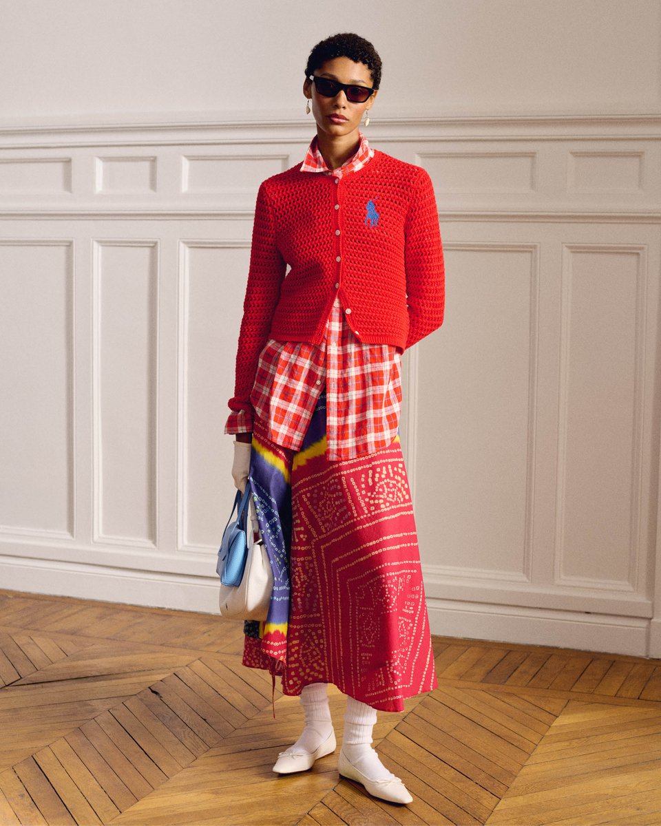 RalphLauren's tweet image. Introducing the women’s Polo Spring/Summer 2026 collection.

Rich textures and bold colors are effortlessly layered in #PoloRLStyle for #ParisFashionWeek.

#PFW