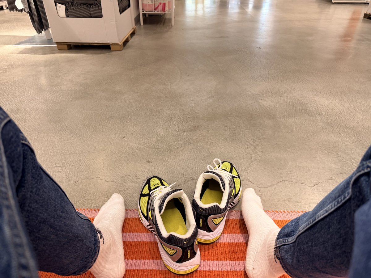 webtotheflow's tweet image. when your gf takes you on a „quick ikea tour“ and you spot your chance to finally take your shoes off for a sec
