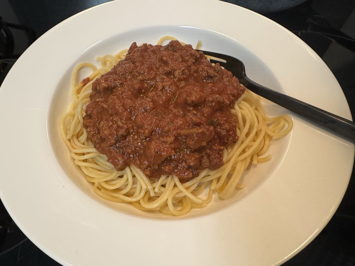 May your timelines continue to be blessed with glimpses of everyone’s adventures! Thanks to <a href="/hikingshawty/">rly cool girl</a> for continuing to inspire, today I ran 4 miles at a city park and made spaghetti