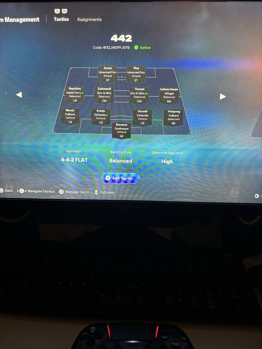 ANHARISBEAST's tweet photo. Another Happy Rank1 Customer✅✅
These Are The Tactics I Used.

If you need fut champs played, join discord (2000 members). Me and top pro players will play your games on any platform and any rank.
#FUTChampions #eafc26 https://t.co/TFTjiG4fEx