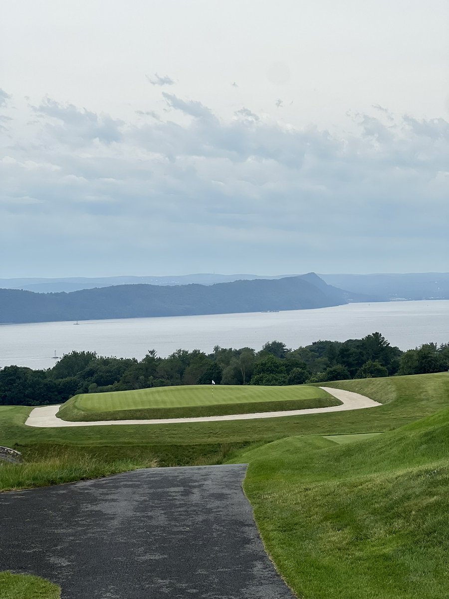 napptime2's tweet photo. @golfcourses101 https://t.co/PqZYYINrfv