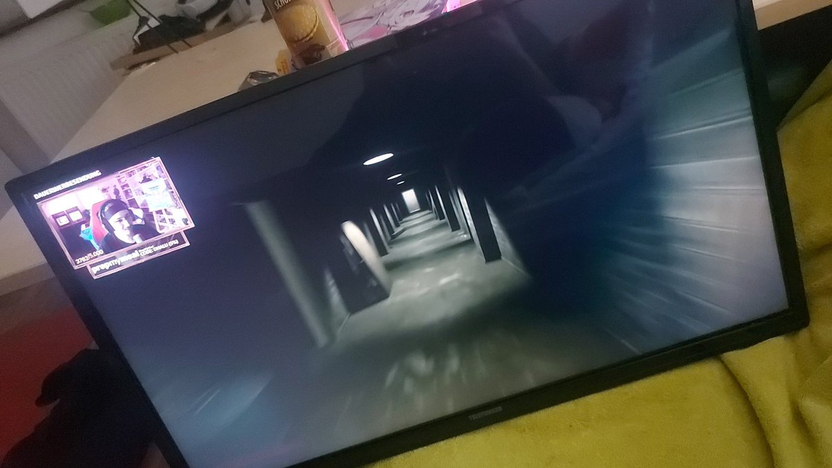 Darauf jetz grad Horror zu schauen ist jetzt als schisser auch nich die beste Idee 😅