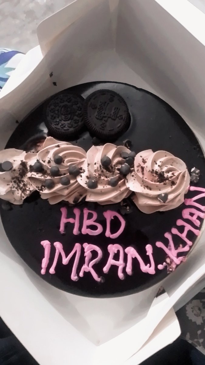 Ghulam00700's tweet image. Happy birthday to @ImranKhanPTI♥️
 
And happy first anniversary to @AliAminKhanPTI for Crossing 12 Zilla and reaching kpk from the trails of Islamabad 😝🤣🤣

#HappyBirthdayImranKhan 
#24NovemberFinalCall #IslamabadMassacre