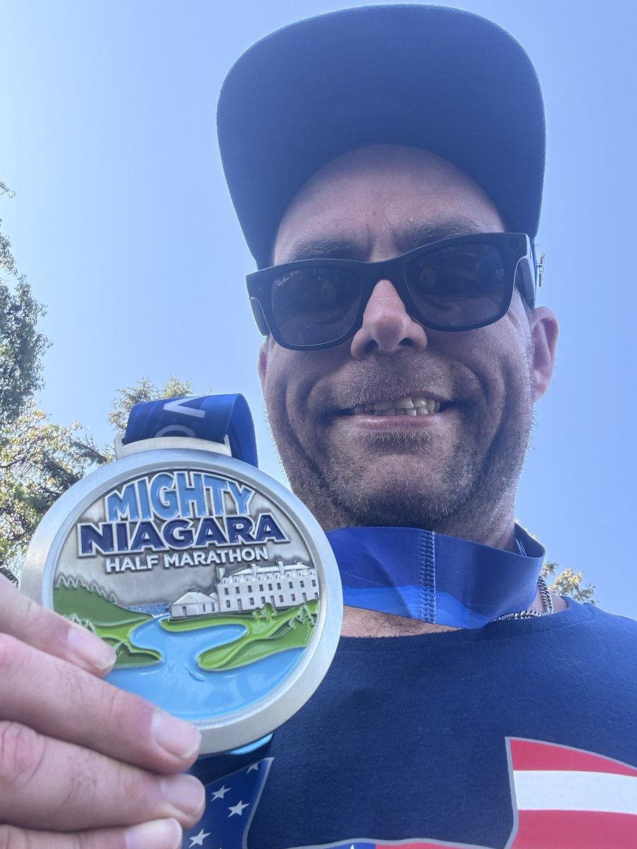 BigTom1122's tweet photo. Ran my first half marathon today, it was tough but I finished it and super proud 

A year ago l put down the drugs and alcohol and laced up the sneakers , this was my 9th race in that time 

Feels great to be chasing different highs these day

#Marathon #Running #Sober https://t.co/dAA7OeCn60