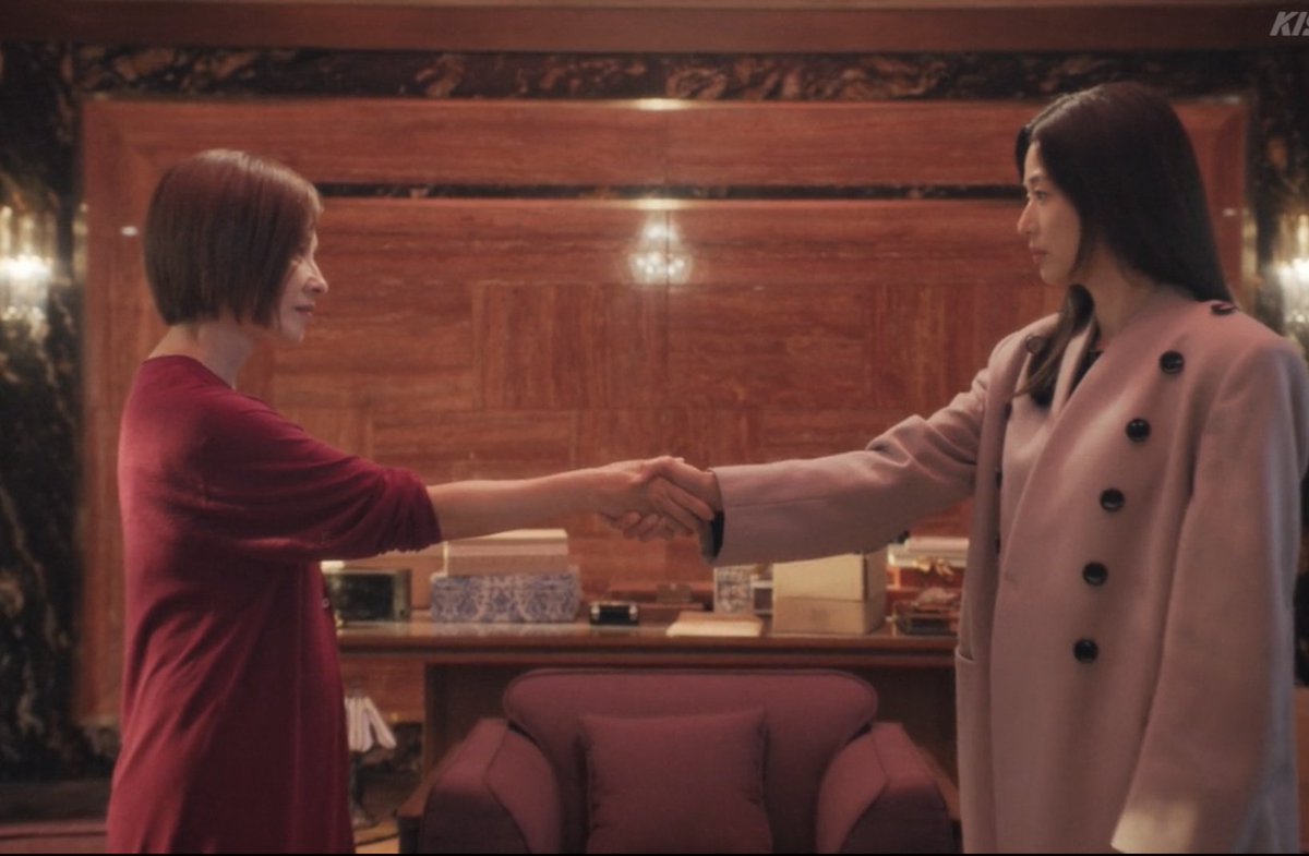 cinnamonnmusee's tweet photo. The necklace scene omg
Munju finally agreed to run for president but I am still unsure if her MIL do something wrong
I still think the brother is not the villain
Super seated to see her unreveal truth
#tempest #TempestEp2 https://t.co/XyxqRxqcqa