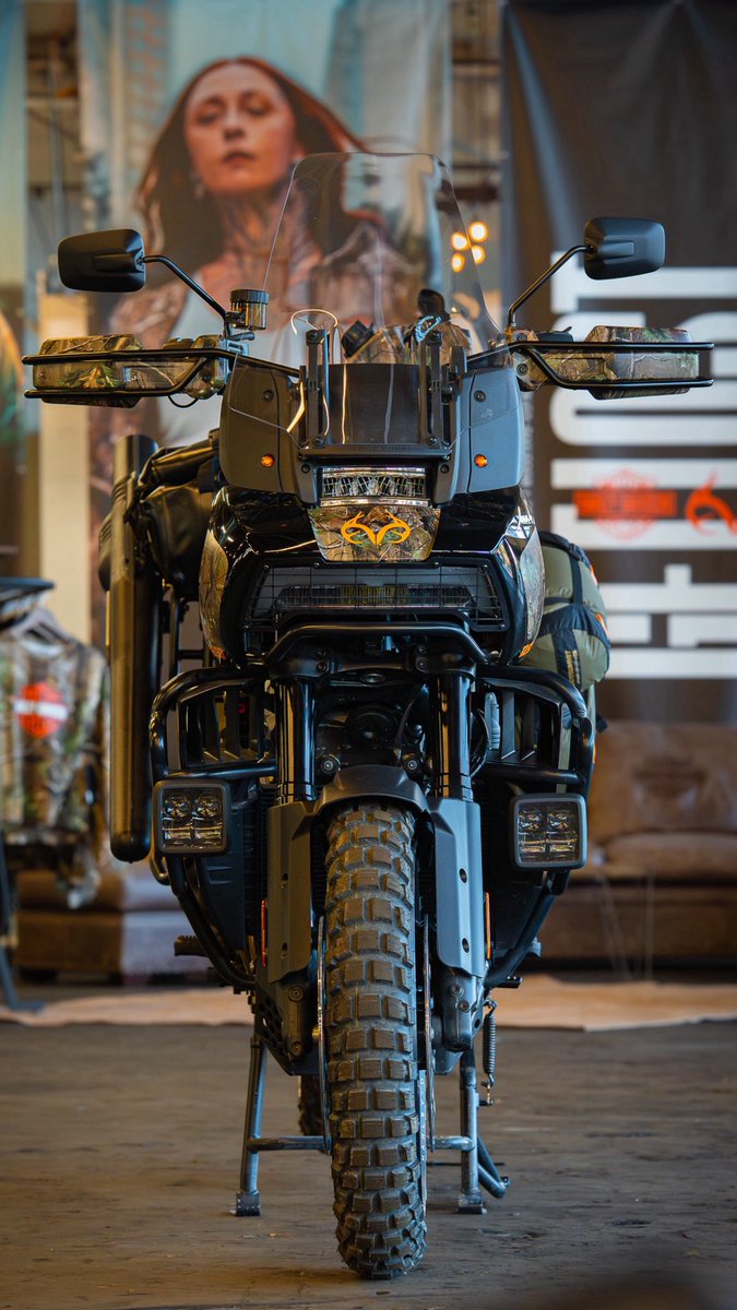 Realtree's tweet image. Heritage, horsepower, and a shared love for the outdoors.

Proud of our partnership with @harleydavidson and to be a part of an unforgettable day at the @thecongregationshow. 

#Realtree #GetLost
