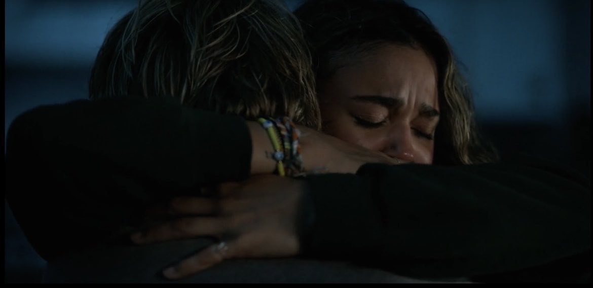 literallyjiara's tweet photo. late one night you dug me out of my grave and saved my heart from the fate of ophelia https://t.co/AtAE0DdAyQ
