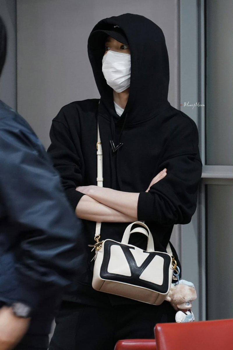 道枝くんの同じグッズ、日本のPOP MART公式サイトではもう売り切れ