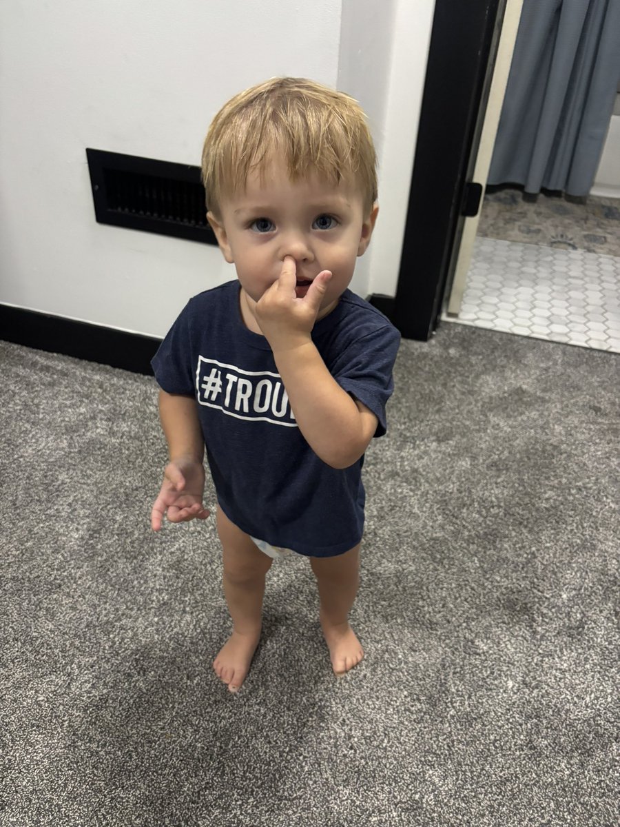 tejaymz's tweet photo. @KalenIJackson Mr. Red wants to go! Hasn’t been since he was 2 months old. :) https://t.co/SQW6DJzuDc