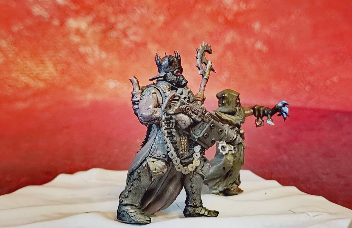 zhxhrzs's tweet photo. Warhammer 40K,the Curtis.Magi and his Ogryn Knight😁They can be also used for Trench Crusade.#warhammer40K #cultist #ogryn   #WarhammerCommunity #WarhammerArt #warhammer40000 
#Warhammer30K #trenchcrusade https://t.co/VOT6uMkumT