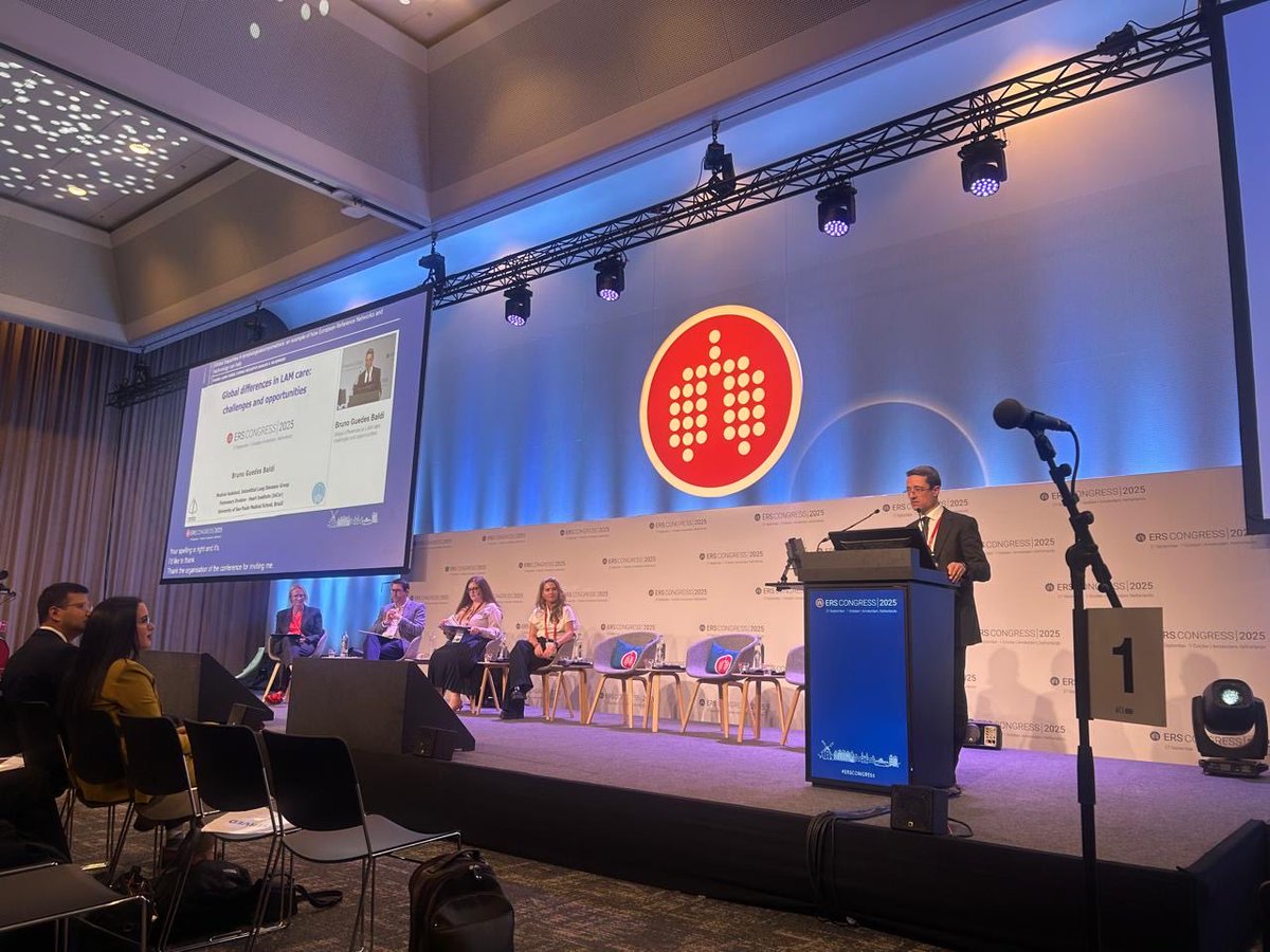 ALATIntersticio's tweet photo. 🌍✨ 👏compañeros de EPID @ALATorax  que en el  #ERSCongress2025 aportaron visión de LATAM en importantes sesiones como  Infecciones en EPID la Dra. Lorena Noriega🇵🇦, NH:ILD around the world”el Dr. Carlos Pereira 🇧🇷 y LAM  Dr. Bruno Baldi 🇧🇷, y presente 🇪🇨  🇦🇷 🇧🇷 en posters https://t.co/S5TwxmJgpS