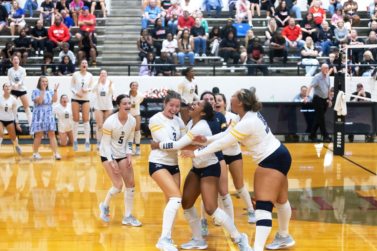 Heather Dunn Woodman tweet media