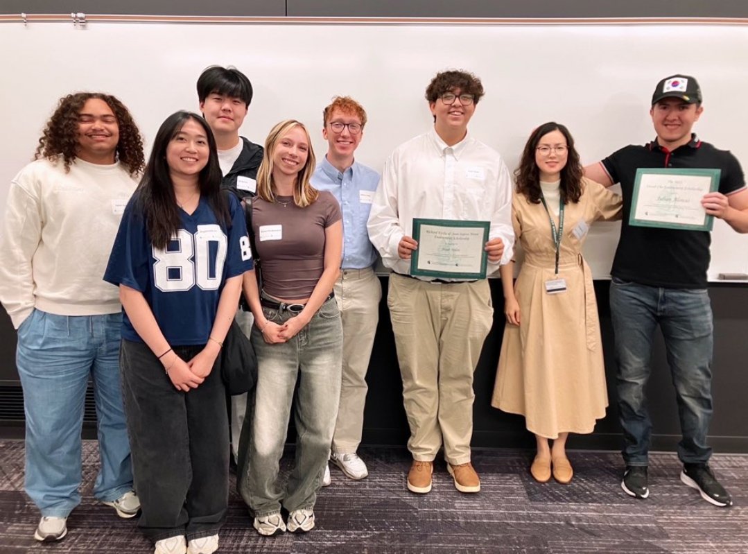 Won a scholarship for Korean Studies + presented a speech in Korean/English at the Global Korea Awards at my college !