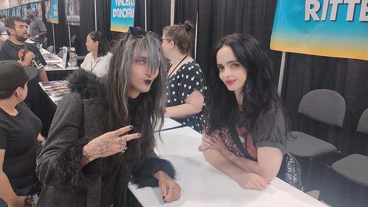 finalgriever's tweet photo. thinking back to (and celebrating) a week ago — when I saw @Krystenritter for the... 3rd time? :p

ur my fav, see you soon. xoxo https://t.co/aNVxibYPK0