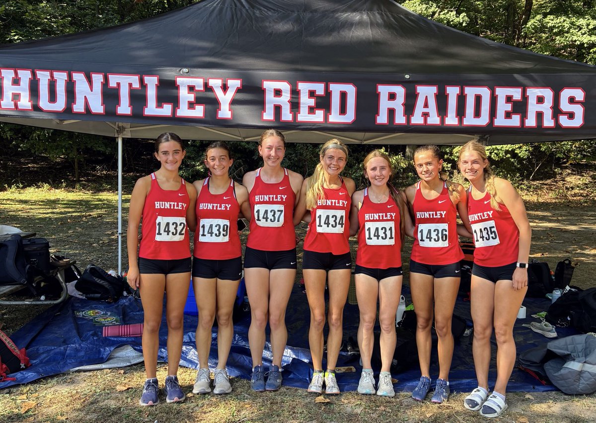 Huntley_CC's tweet photo. Peoria Invite 

3A Girls - Huntley girls win!

Back to back invite champs and win the meet for the 3rd time in 4 years!

This was a TEAM win today, Morgan and Haley finish in the top 10 to lead the group today!

Proud of how these 7 competed today! https://t.co/Uk9K8Ovazz