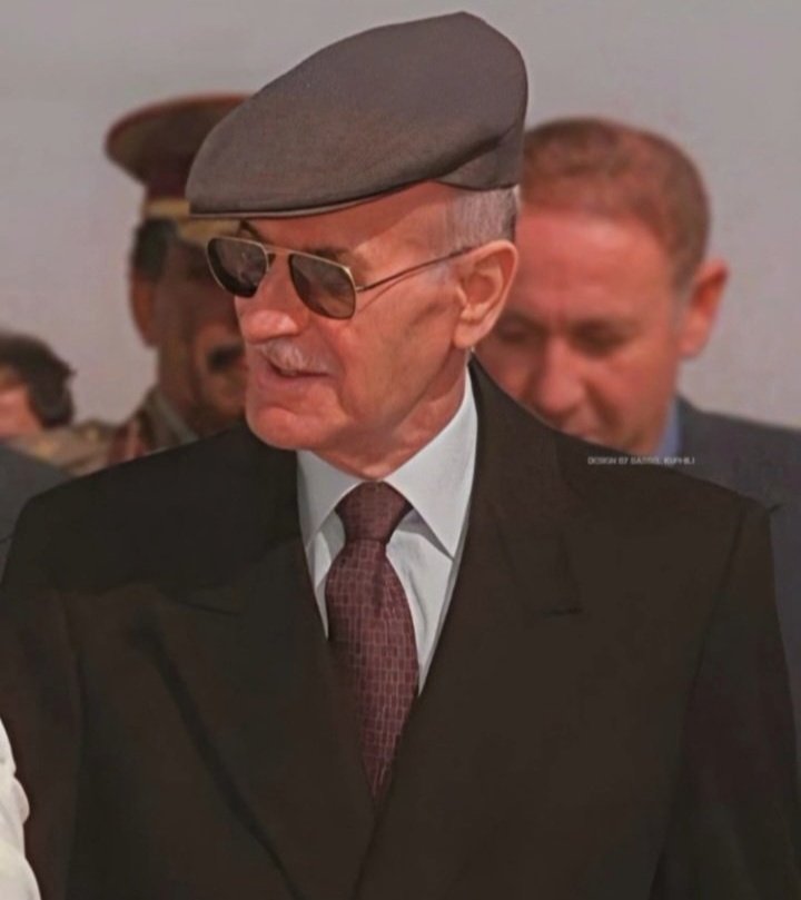 هولمز (@holmez00) on Twitter photo الأب الخالد عظيم الأمة 🦅 هذا القائد الذي لم
تستطيع دول العالم بأكملها أن تهز له شعره 🦅
أفتخر أني من مدرستك وسأصون ماتعلمناه منك لتبقى حتى ذكراك ترعبهم ☝🏼
#الأب_الخالد_حافظ_الأسد 🖤⚔️ الأب الخالد عظيم الأمة 🦅 هذا القائد الذي لم
تستطيع دول العالم بأكملها أن تهز له شعره 🦅
أفتخر أني من مدرستك وسأصون ماتعلمناه منك لتبقى حتى ذكراك ترعبهم ☝🏼
#الأب_الخالد_حافظ_الأسد 🖤⚔️