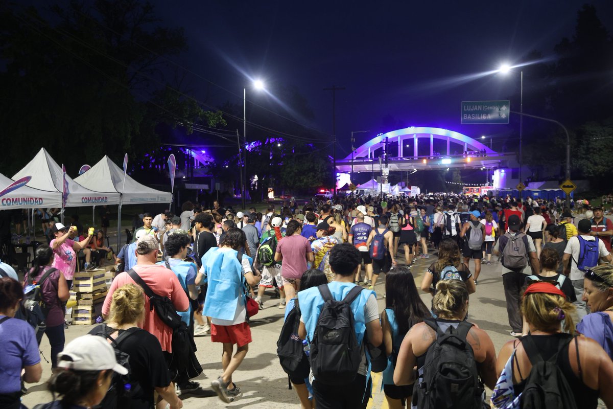 En el marco del operativo de <a href="/BAProvincia/">Gobierno PBA</a>, los equipos del <a href="/MinDesarrolloBA/">Desarrollo de la Comunidad BA</a> asistieron durante todo el día a los fieles que participan de la 51° Peregrinación a Luján.