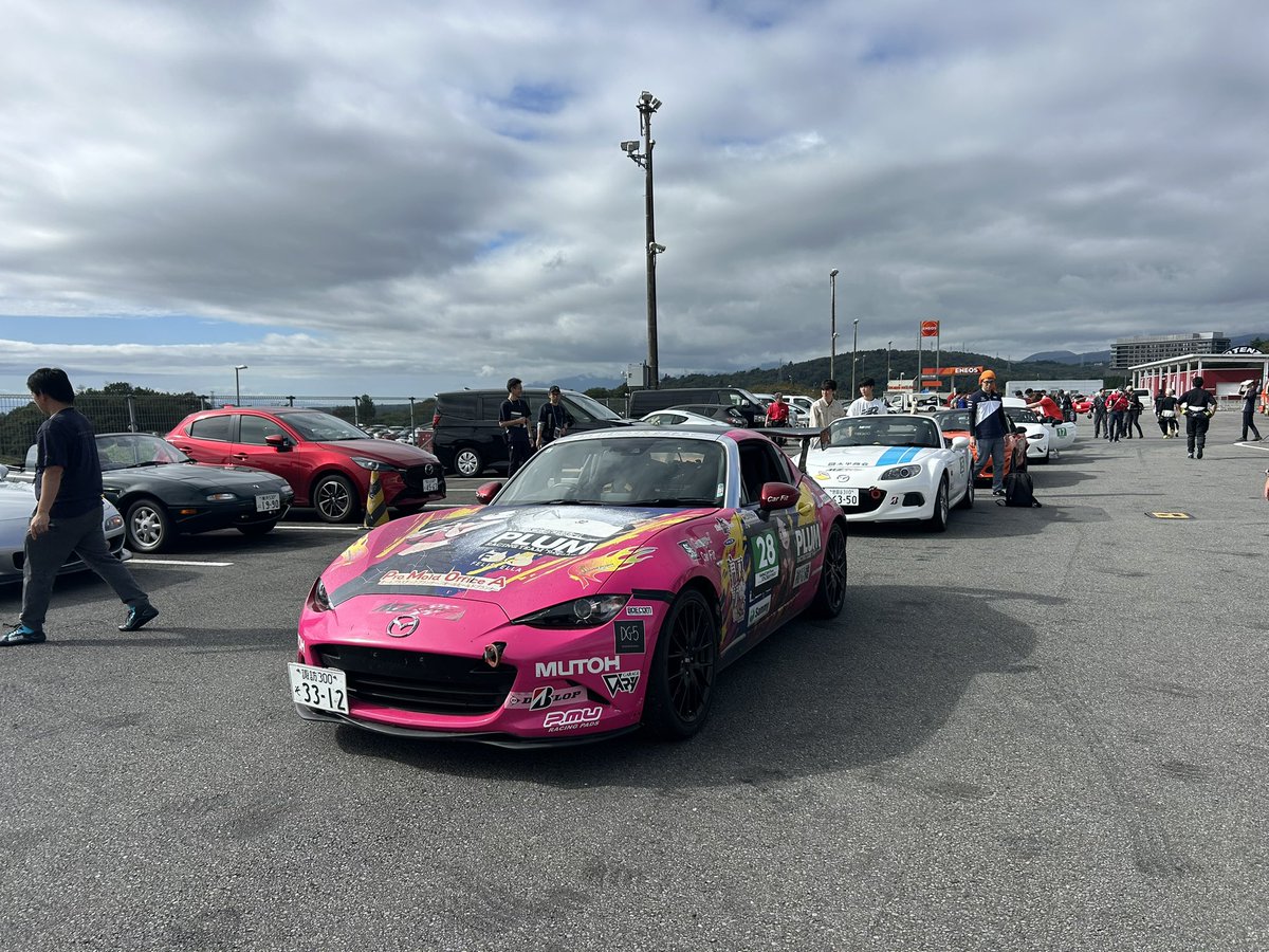 jishikaw8's tweet image. マツ耐本番。ちょっとウエット。予選は50台中2番手。