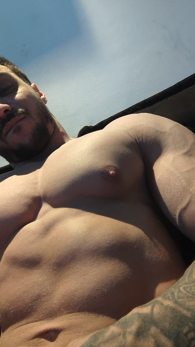 alpha_jackbr's tweet image. You’re mesmerised, you’re controlled, you’re weak, stop trying to fight your fate and submit to your alpha king 👑