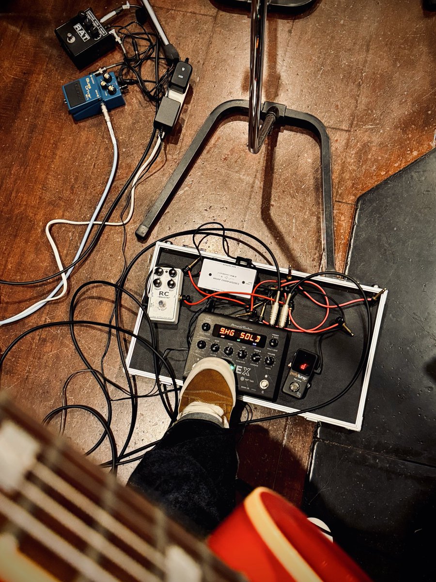 バンド練習🎸
やっぱみんなで音出すの楽しい