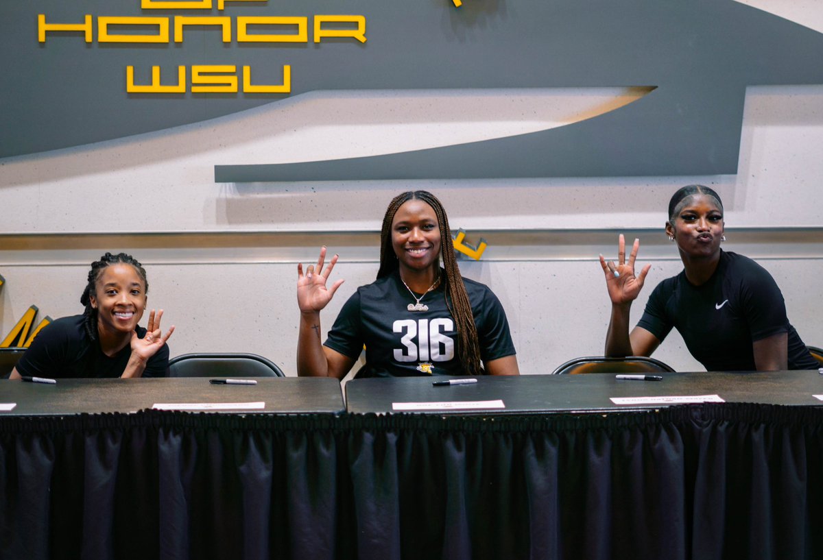 GoShockersWBB's tweet photo. ✍️✍️✍️ https://t.co/8XtZYCPZ8e