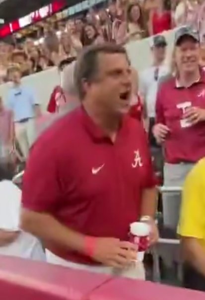 BarnerSupply's tweet image. This grown individual needs some help.