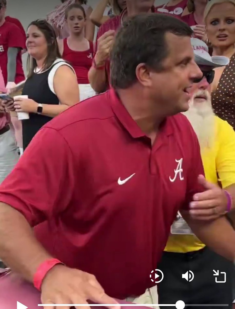 BarnerSupply's tweet image. This grown individual needs some help.