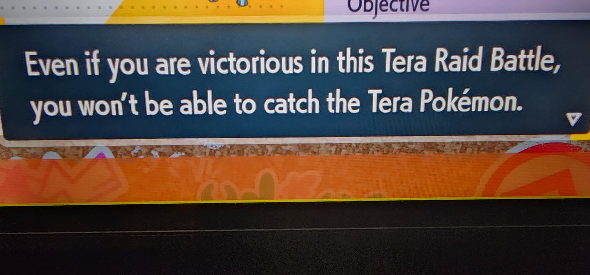 Triplet131's tweet photo. @playpokemon Found a related issue that can occur when playing offline. I hosted a Roaring Moon raid on my Switch 2 and joined locally with my Violet copy on my Switch 1. This let me catch it in both games. Then, I tried to do the opposite so I can catch Iron Valiant in both games but I cant. https://t.co/gSg5ooPfRa