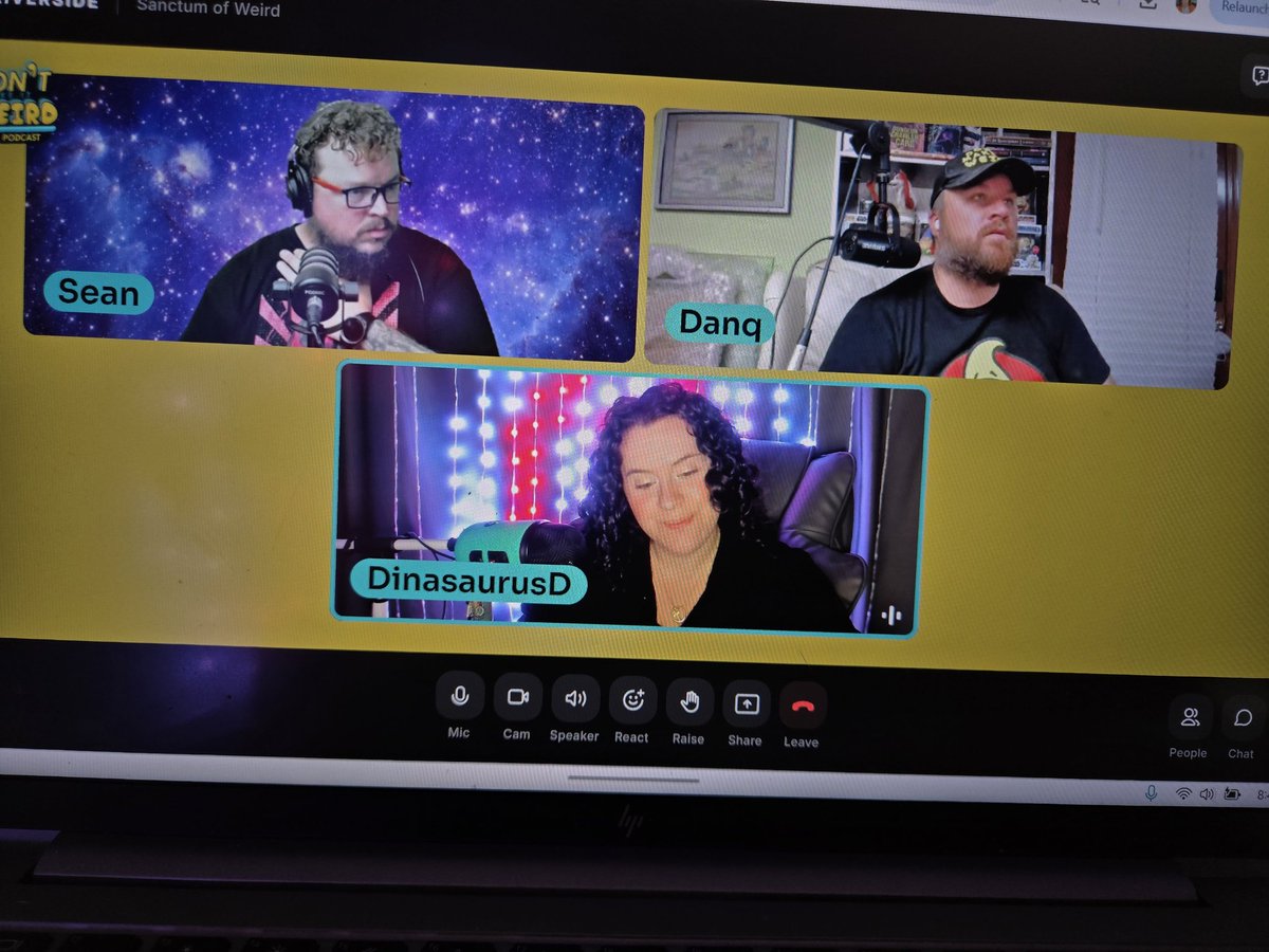 Dinasaurus tweet media