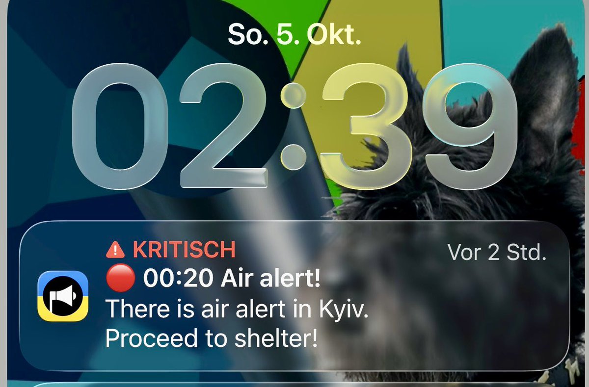 pkWebService's tweet photo. #Luftalarm #AirAlert #AirRaidAlert #Alert
Seit 2 ยฝ Stunden wird fast die gesamte Ukraine von Russland angegriffen! https://t.co/DRCtKrG0Oz