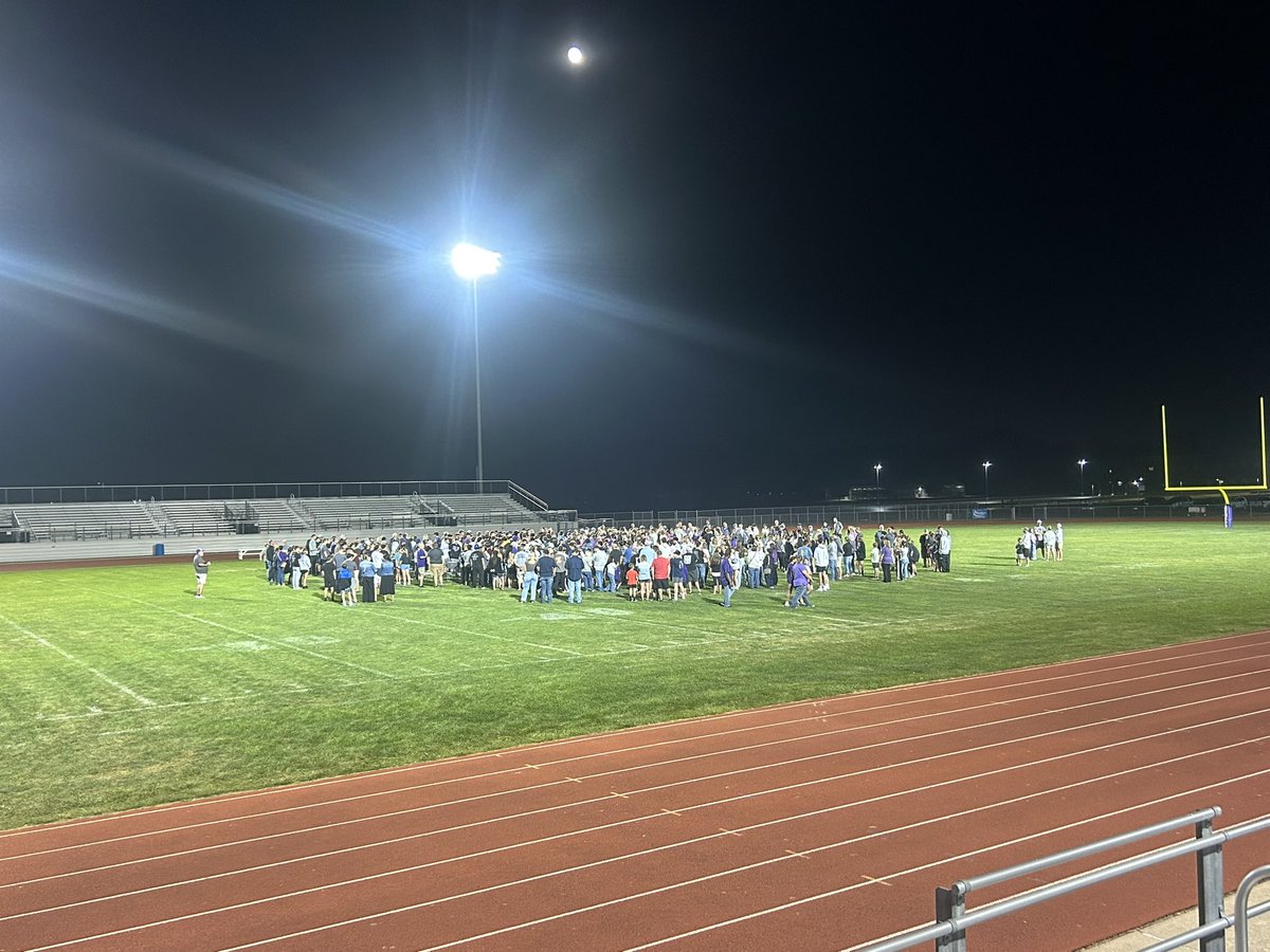 RyanBridgesTV's tweet photo. The Rochelle community is praying for Dylan Manning tonight. The junior sustained a head injury in Friday’s game. 

Manning underwent a successful surgery that removed a blood clot from his brain. Dylan gave a thumbs up to the doctors afterward, according to a family friend. https://t.co/MMvI9j5v3z