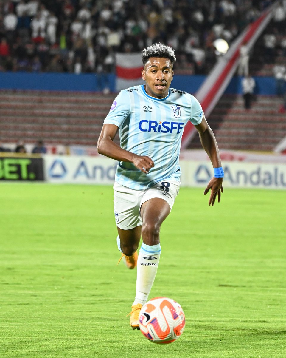 🔝 Primer tiempo en el Coloso del Batán 🏟

Vamos 💪

¡La Nueva Chatoleí! 🔵⚪️

#FamiliaCammarata
#LigaEcuabetconectadaporXtrim 
#TodosPorCatólica
#alamaneracammarata