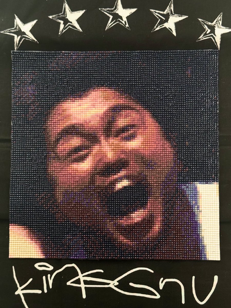 sealocoblue's tweet image. おめでとうございます

小さな粒に大きなお祝いの気持ちを込めて🍀
初挑戦のダイヤモンドアート💎
結構楽しくて新たな趣味になりました
いつも沢山の新しい世界を広げてくれる ありがたい存在です✨

 #井口理誕生祭2025