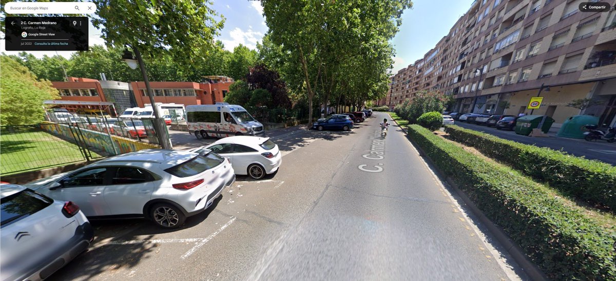 ciudadanabici's tweet photo. @laciclopatica @JuanJFoncea @AytoLogrono @conrado_escobar @FVECINALESRIOJA @RedCiudadesBici @ConBici @DGTes @lacavafardachon @PMovilidadLR @lariojacom @NueveCuatroUno @Rioja2 @ElDiaLaRioja @EuCyclistsFed @transportesgob @lariojaorg @bacc_cat @FEMBiciCat @EMS_movilidad @CyclingEmbassy @P_Recuperacion @EUAntiFraud @viviendagob @MSocialGob @mitecogob @Transxte @AlfonsogsJose @tcu_es @ComisionEuropea @RTVELaRioja @RadioRioja @cities_clean @FAPARioja @aavvloslirios @CapellanGonzalo @fempcomunica @DefensorPuebloE @Ararteko @CiudadesCaminan @elpais_espana @eldiarioes @rtvenoticias @bzunigareinares Para destrozar el #CinturonSur moderno apuntado en la #EstrategiaMovilidad, lo que planean en #CarmenMedrano es aún más espeluznante.
Reventar el parque de #LasFontanillas y pasar en bidireccional por los garajes de la @CruzRojaRioja obligando para continuar a cruzar dos veces.😱 https://t.co/YK631RHr1p