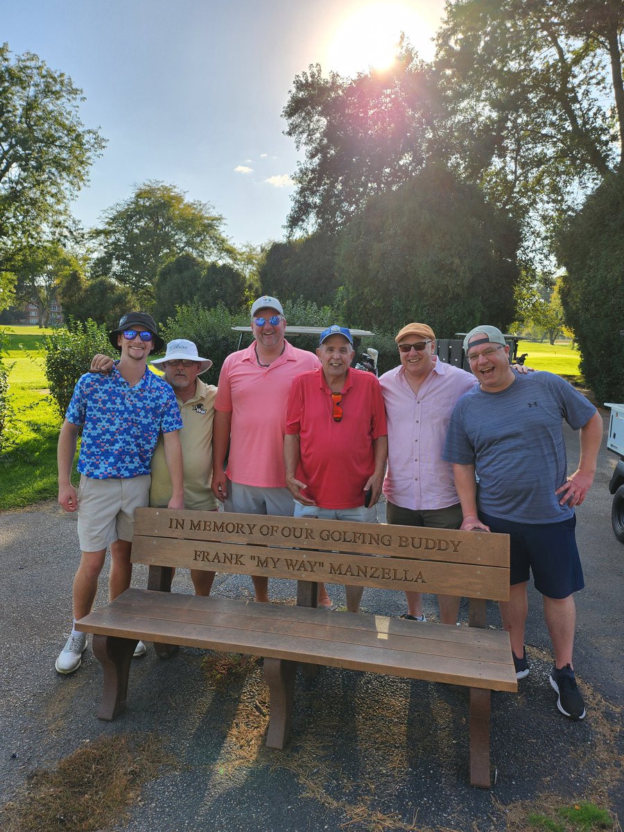 roaringgoodtime's tweet image. Frankie did it His Way!