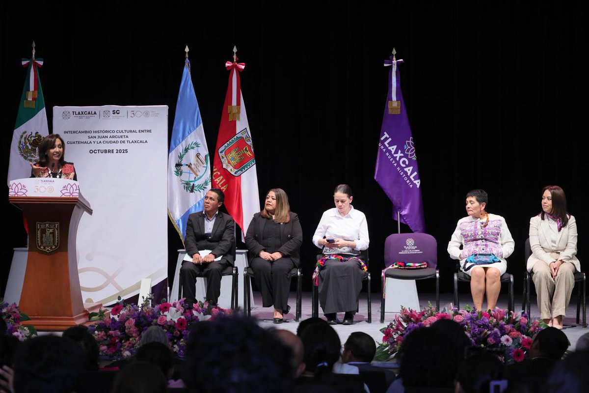 ✨ Hermanamiento histórico con Guatemala ✨

En el marco de los 500 años de la fundación de Tlaxcala, la gobernadora <a href="/LorenaCuellar/">Lorena Cuéllar</a> encabezó la ceremonia de hermanamiento con San Juan Argueta, Sololá, Guatemala, refrendando los lazos históricos, culturales y de hermandad que unen