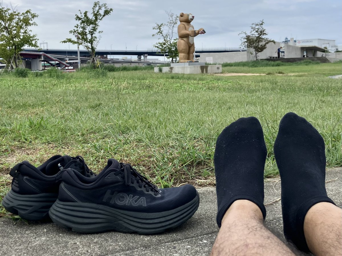 tripstar0522's tweet photo. #朝ラン しました。

今日はHATなぎさ公園のクマ🐻チェックしごまえジョグ。
雨予報だったので、スーパー厚底のBONDI8を投入しましたが、雨は降らずでした😅

コース
新神戸→上筒井通→王子動物園→JR灘→県立美術館→HATなぎさ公園🐻→HAT脇の浜住宅→HATゆめ公園→国際会館→三宮

#HOKA  #BONDI8 https://t.co/O51uTNbQWR