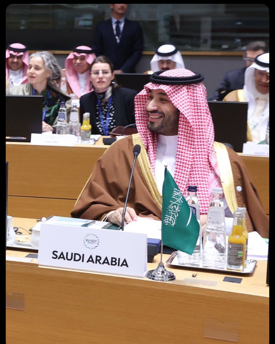 zirk_11's tweet image. تكفى ياسمو سيدي 💚
 #محمد__بن__سلمان

#الضمان_الاجتماعي