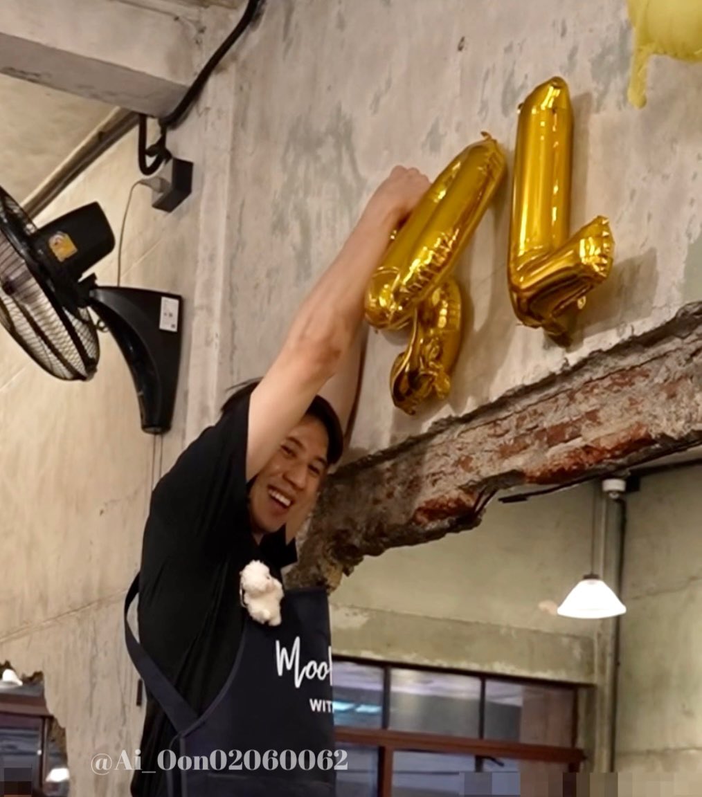 ファンダム2歳の誕生日(本当は7日だけど)
おめでとう🎈
BaiBaiのファンになって良かったって思うよ❀.(*´▽`*)❀.

#SOLBright2ขวบ

#brightrpp #ไบร์ทรพีพงศ์
#BrightRapheephong