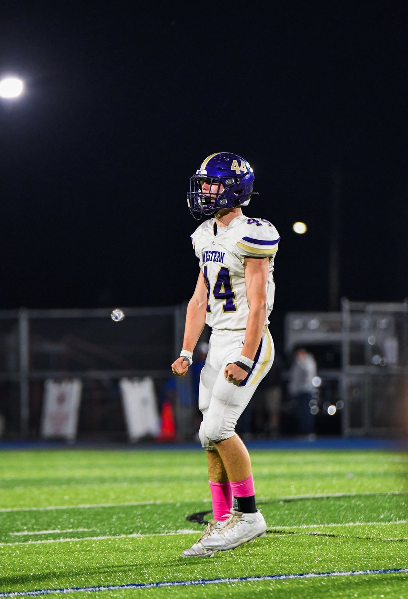 WesternBeaverFB's tweet photo. Western Beaver rolls past Ellwood City with a commanding victory under the lights!🏈
MORE PICS FOUND BELOW👇

https://t.co/i2ea9QmzgX https://t.co/sMOYhdk8SG