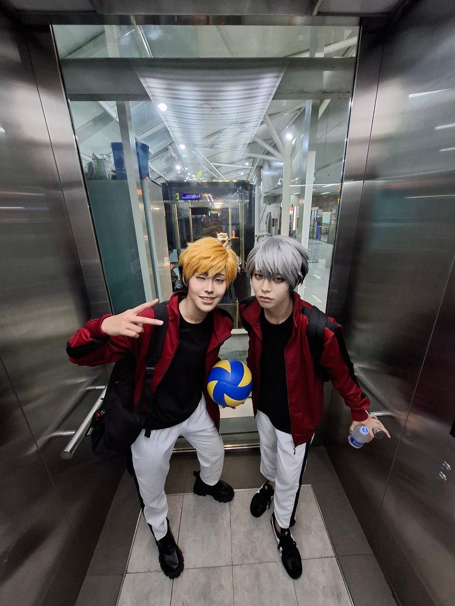 cos / HQ 🦊

お誕生日おめでとう宮兄弟！！！

宮治 CN: <a href="/kaja_hara/">hara | 波良</a>

#宮兄弟誕生祭2025
#宮侑誕生祭2025
#宮治誕生祭2025