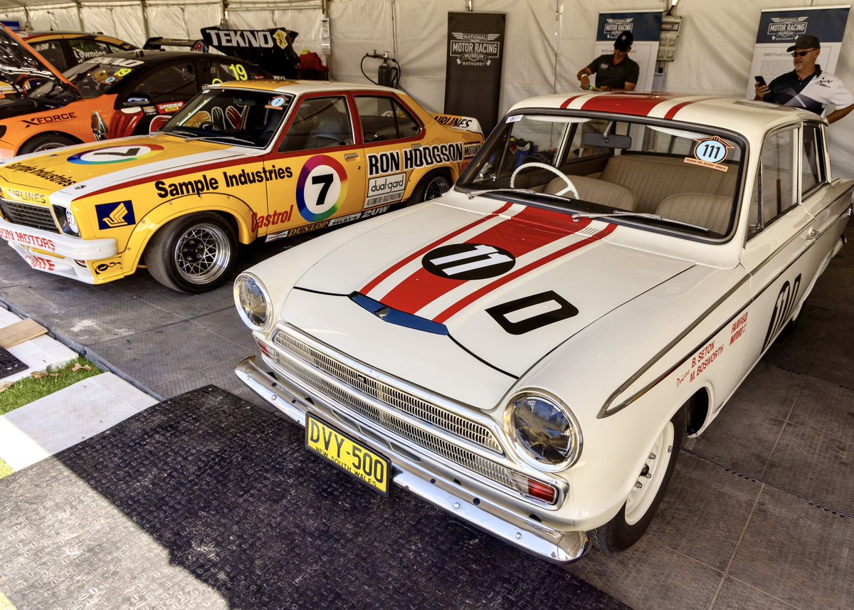 With the 2025 Repco Bathurst 1000 a week away, flashback to the greatest gathering of original Bathurst winners in the PremiAir Hire Bathurst winners’ category at the 2024 Repco Adelaide Motorsport Festival. #RepcoSC #Supercars #Bathurst1000